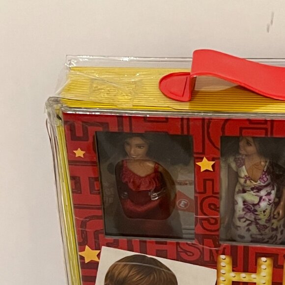 High School Musical East High Yearbook Playset Case with 4 Mini Dolls - Picture 7 of 16